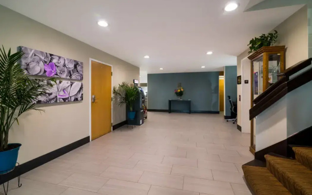 Garner Londonderry Manchester by IHG