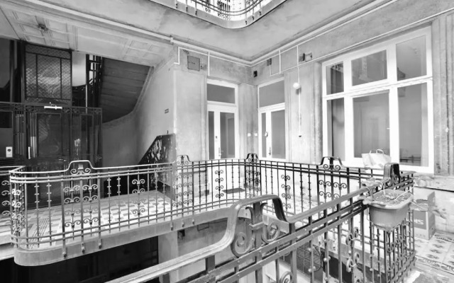 Luxury Apartment by Hi5 - Budapest Broadway