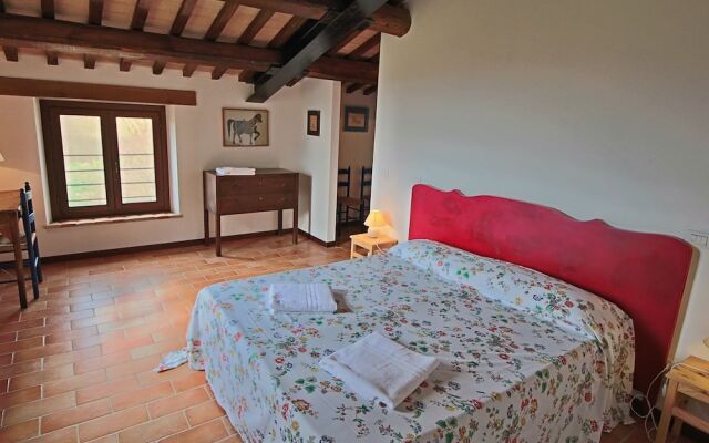 Luxurious Mansion with Private Garden in Montecassiano