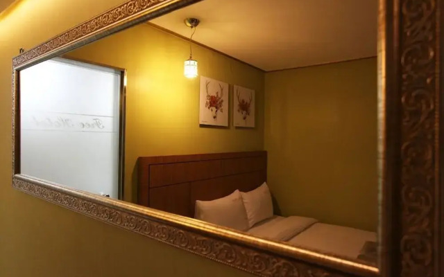 Yeongdeungpo Free Hotel
