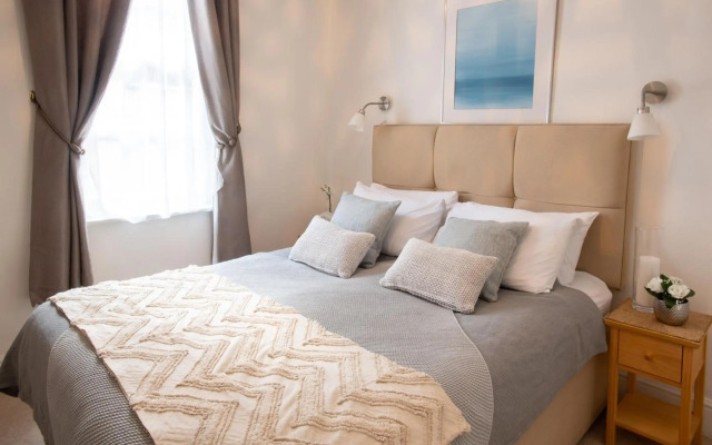 Park Lane Apartments - Clarges St
