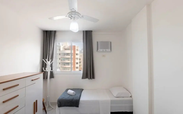 Apt w/ Balcony and sea View in Guarapari Cmd0311