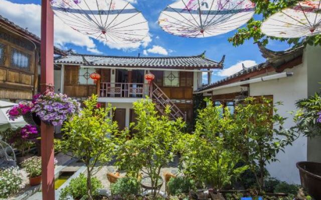 Lijiang Moonlight Inn