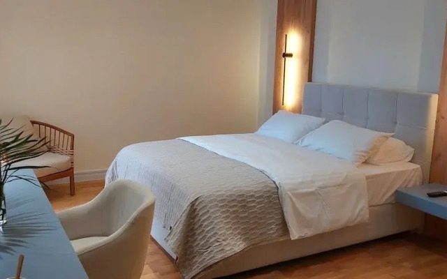 Elite Patras Suites