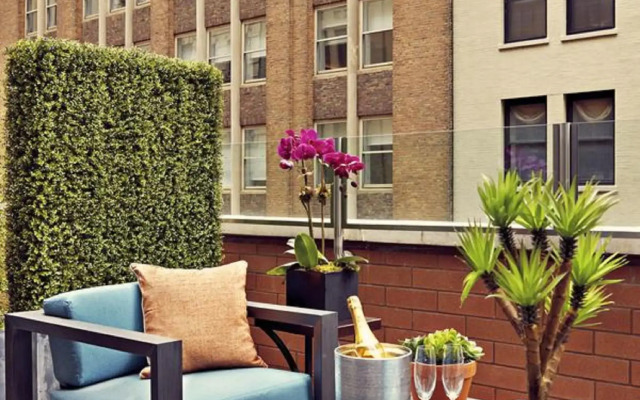 Artezen Hotel