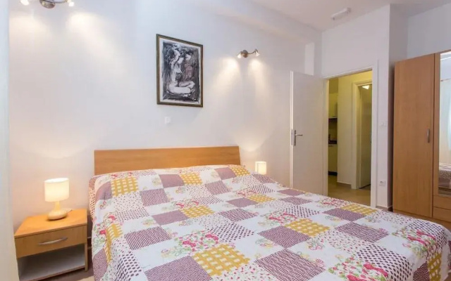 Nila's Place