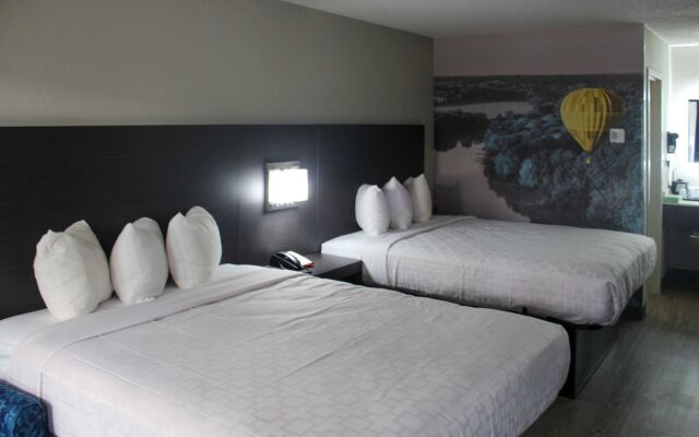 Clarion Pointe Statesville