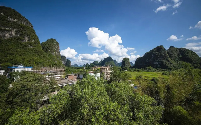 Dongfang Tianshe Resort