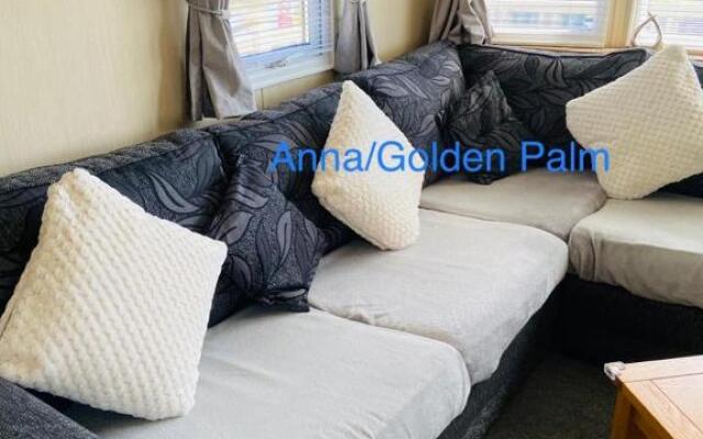 Golden Palm, 8 Berth Caravan