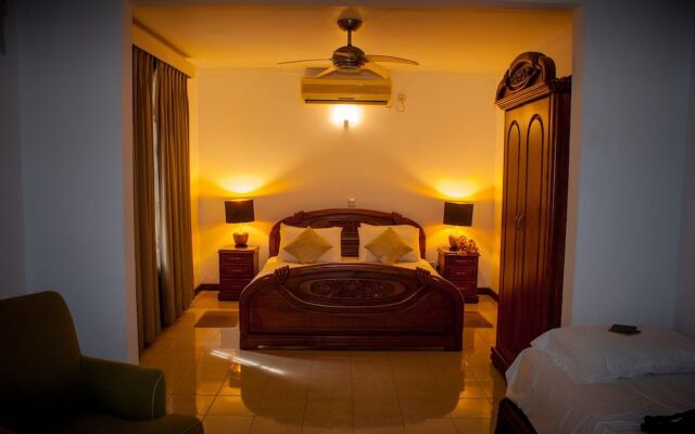 Hotel Blue Bird