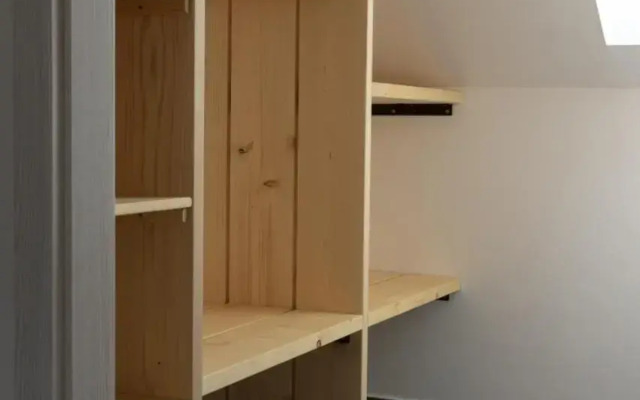 Treehouse Apartments