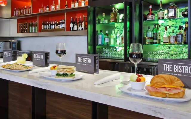 Courtyard Oakland Downtown