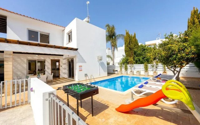 Protaras Sapphire Seaside Villa