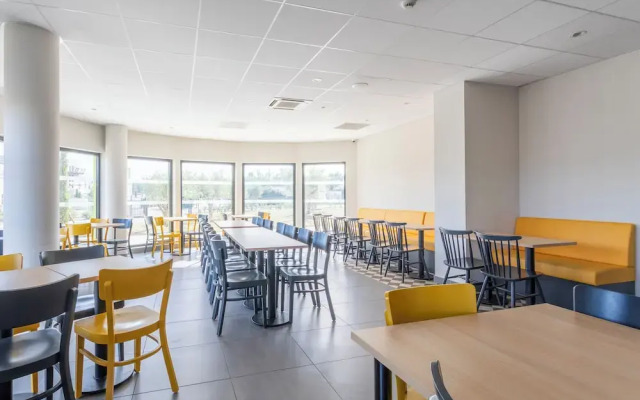 B&B HOTEL Saint-Martin-de-Crau Alpilles Camargue