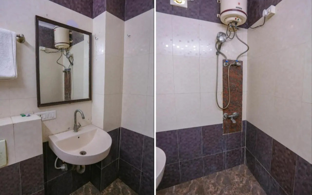 FabExpress Red Roof Residency