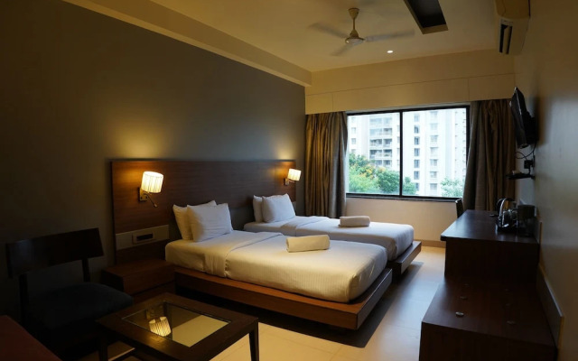 Hotel Sadanand Regency