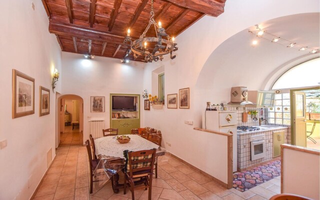 Beautiful Apartment in Canino With 3 Bedrooms