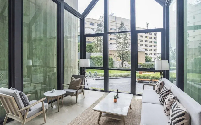 Chapter One ECO Ratchada Huaikwang by Favstay