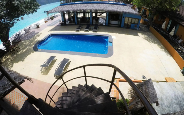 Phi Phi Long Beach Resort & Villa