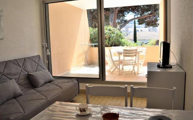 Appartement Cavalaire-sur-Mer, 1 pièce, 4 personnes - FR-1-226B-329