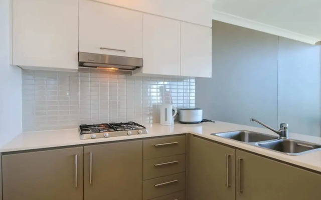 Stylish 3 Bedroom Apartment In Goldcoast