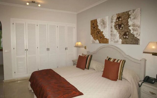 The Suites At San Roque Club