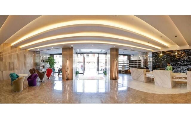 IBIS Styles NT Shimao Plz.