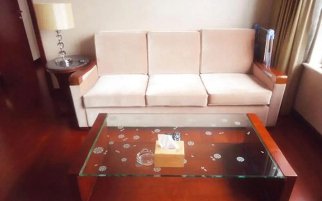 Jing'an Ziyuan Apartment