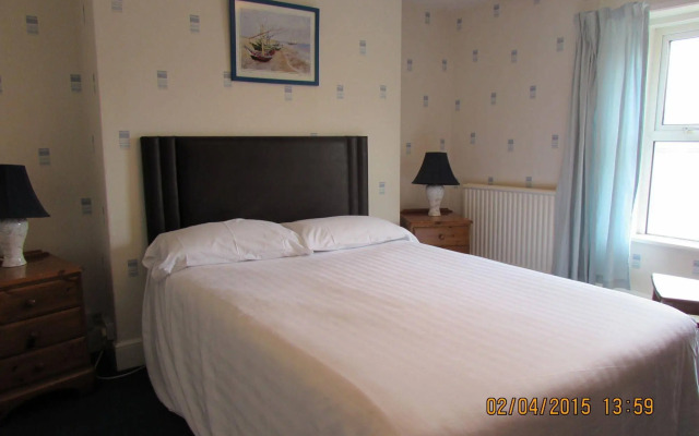 The Royal Clarence Hotel