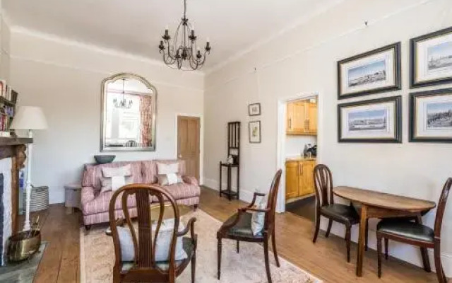 NEW Luxury 1BD Flat in Heart of Kensington Olympia