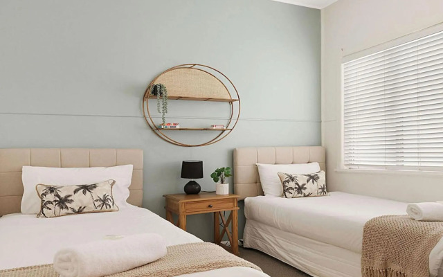 Ocean Blue Apartment One - oceanfront apartment