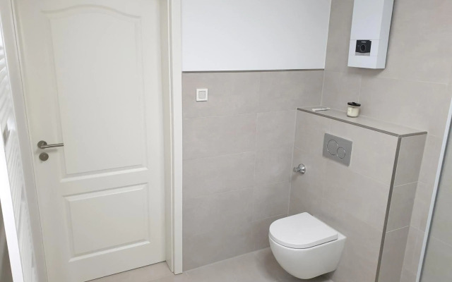 Schöne Wohnung über Wissen