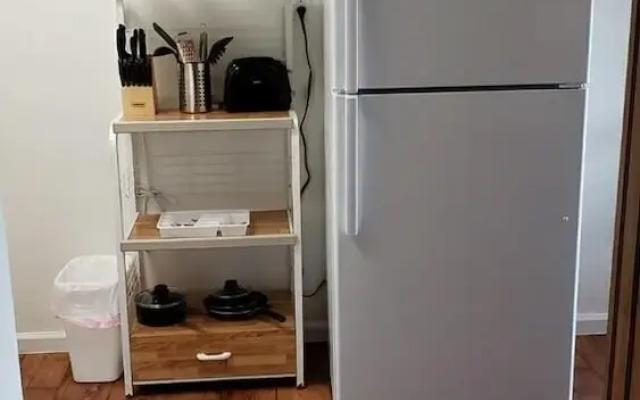 Park Suites at 104 - One Bedroom Apartment