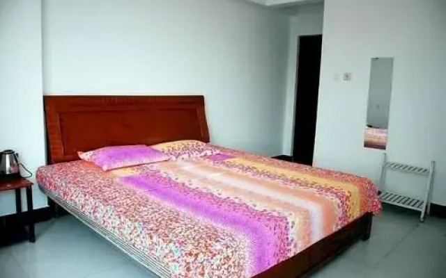 Huanyuanlanwan Holiday Hotel