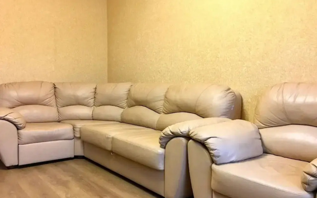 Likehome Apartments Oktyabrskaya