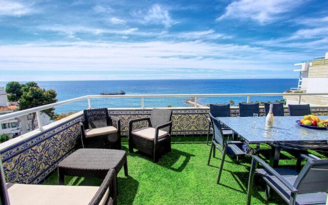 1149 Unique Beachfront Penthouse 400M2 Marbella Center