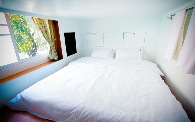 Hug Bed and Breakfast - Hostel