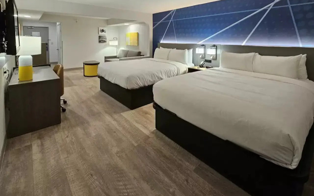 Comfort Inn & Suites