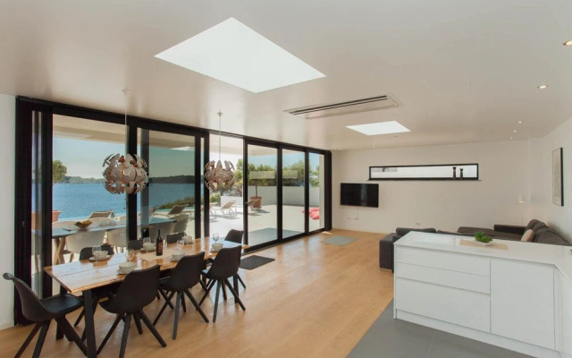 Villa Korkyra Beach in Potirna