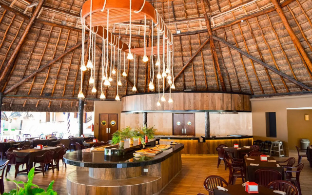 Reef Yucatan Hotel and Convention Center All Inclusive