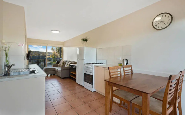 Grandeur Holiday Units