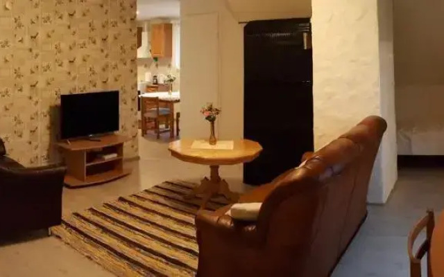 Summer Apartment