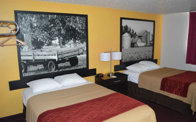 Super 8 Ames