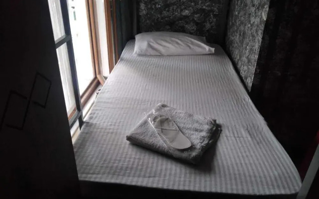 Zirkon Suit Otel