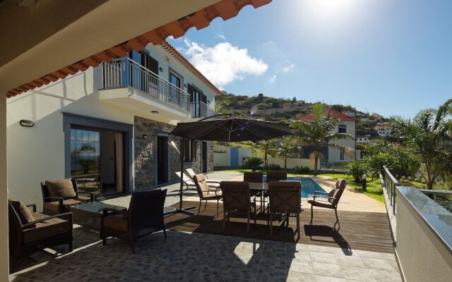 Ribeira Brava Splendid Home