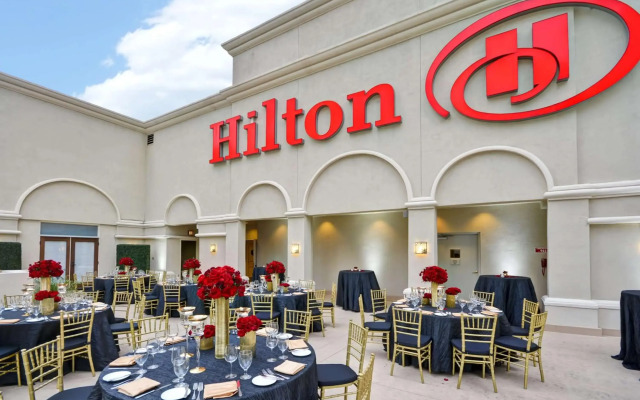 Hilton Checkers Los Angeles
