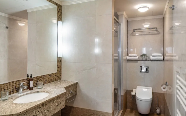 Crown Palace Apartments by Adrez
