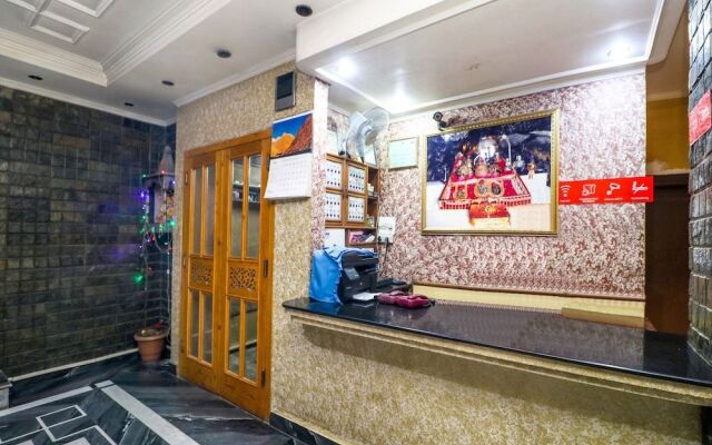 OYO 18377 Hotel New City Top