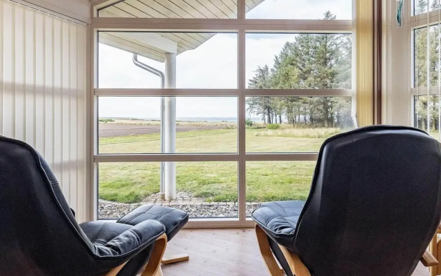 8 Person Holiday Home in Spottrup