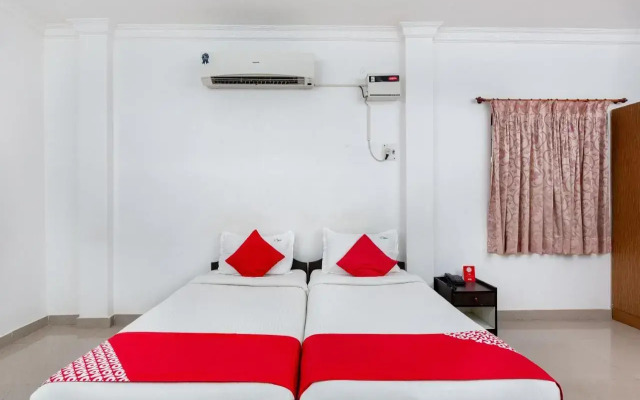 OYO 2140 Apartment Perungudi
